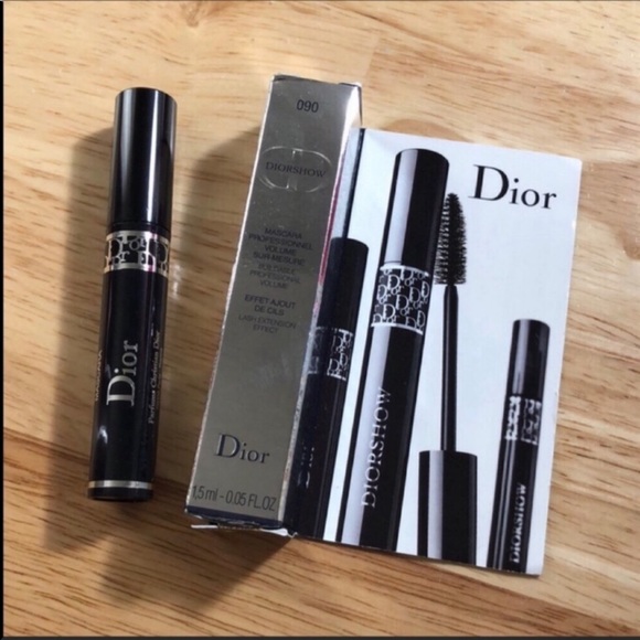 Dior Other - 5/$25! DIOR DIORSHOW Buildable Professional Volume Mascara Deluxe Sample